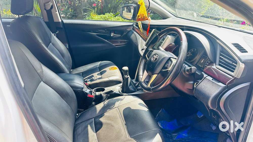 Toyota Innova Crysta 2.4 V 7 Str, 2017, Diesel