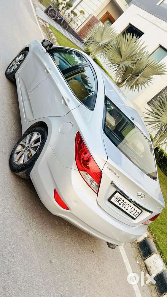 Hyundai Fluidic Verna 1.6 Vtvt Sx, 2013, Petrol