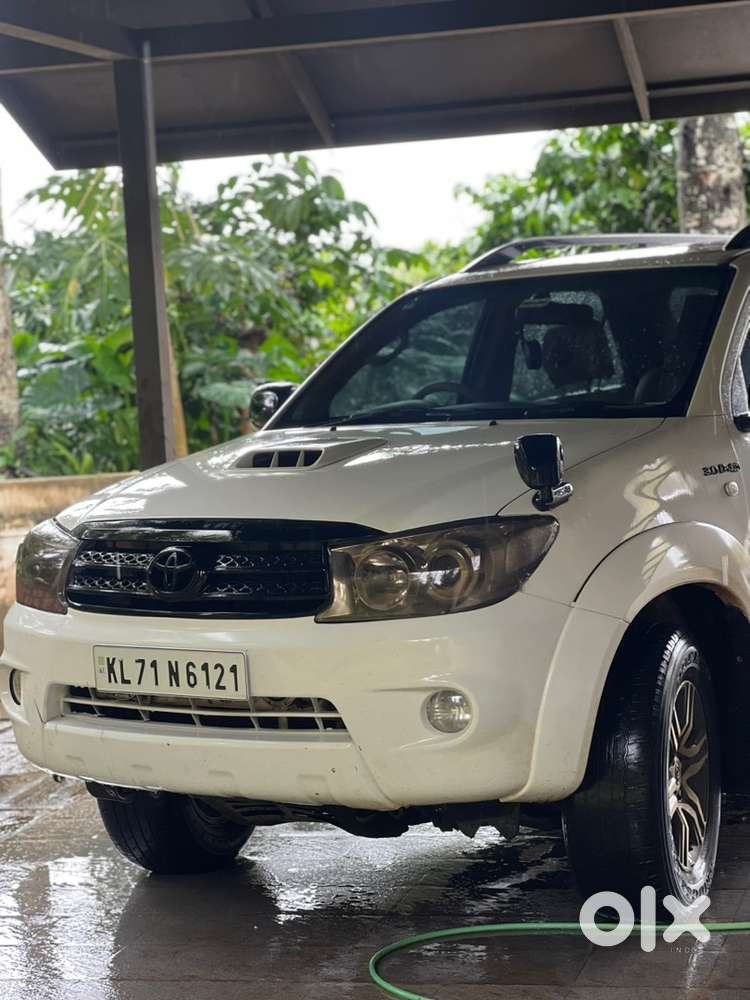 Toyota Fortuner Diesel Manual 2010