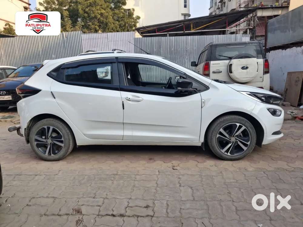 Tata Altroz Xz, 2020, Petrol