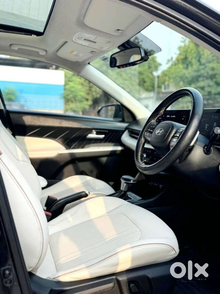 Hyundai Verna 1.5 Sx (o) Vtvt, 2023, Petrol