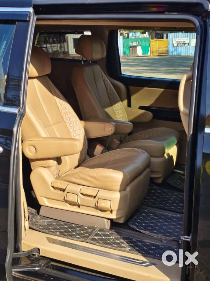 Kia Carnival Premium, 2021, Diesel