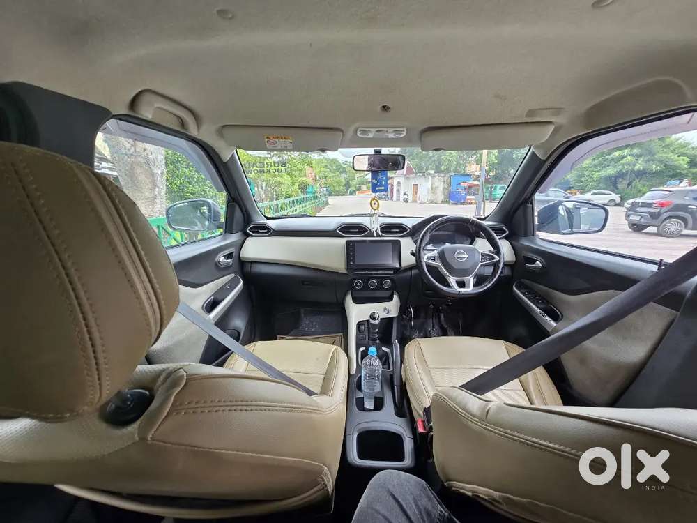 Nissan Magnite Xv Mt  Petrol  92,000 Km  Dec 2022  Up32
