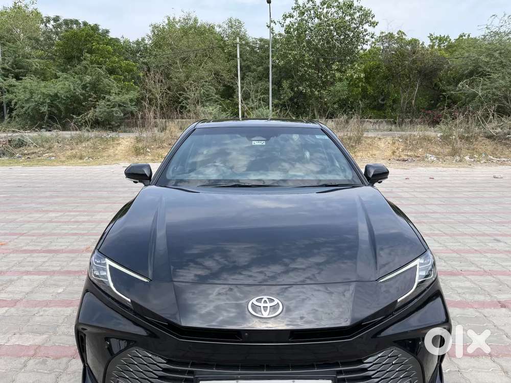 Toyota Camry, 2025, Petrol