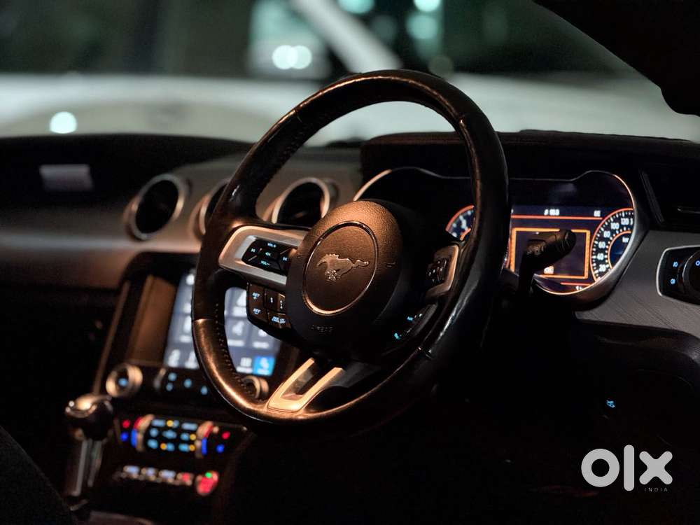 Ford Mustang V8, 2020, Petrol