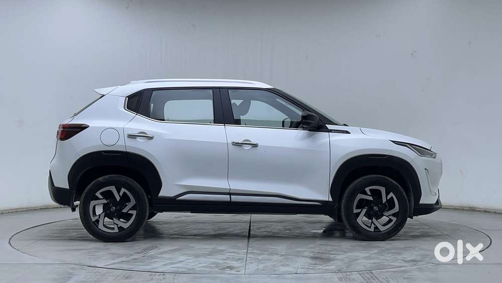 Nissan Magnite 1.0 Xv Premium Turbo Cvt, 2023, Petrol