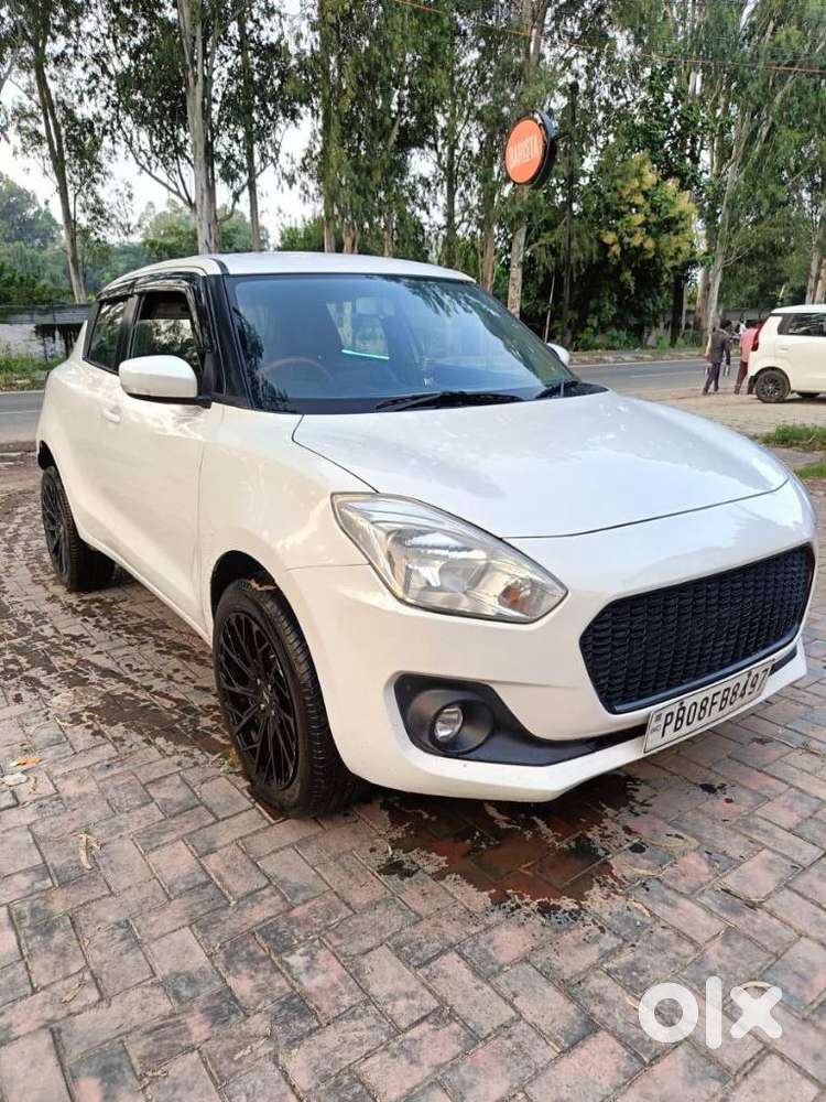 Maruti Suzuki Swift Vxi + Manual, 2023, Petrol