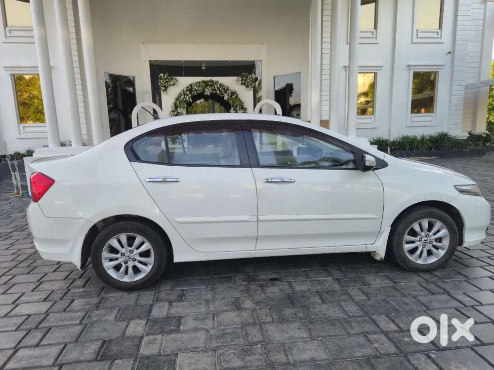 2012 Last Honda City V Automatic Sunroof ,padshift Full Option