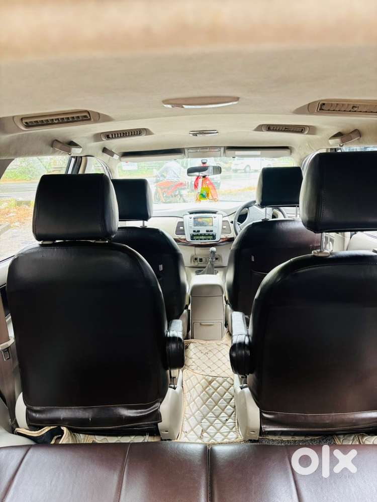 Toyota Innova Diesel 2012