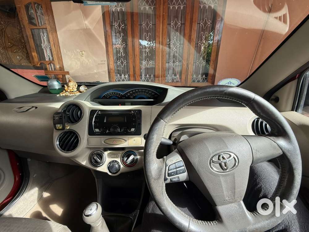 Toyota Etios 2013 Petrol Well Maintained