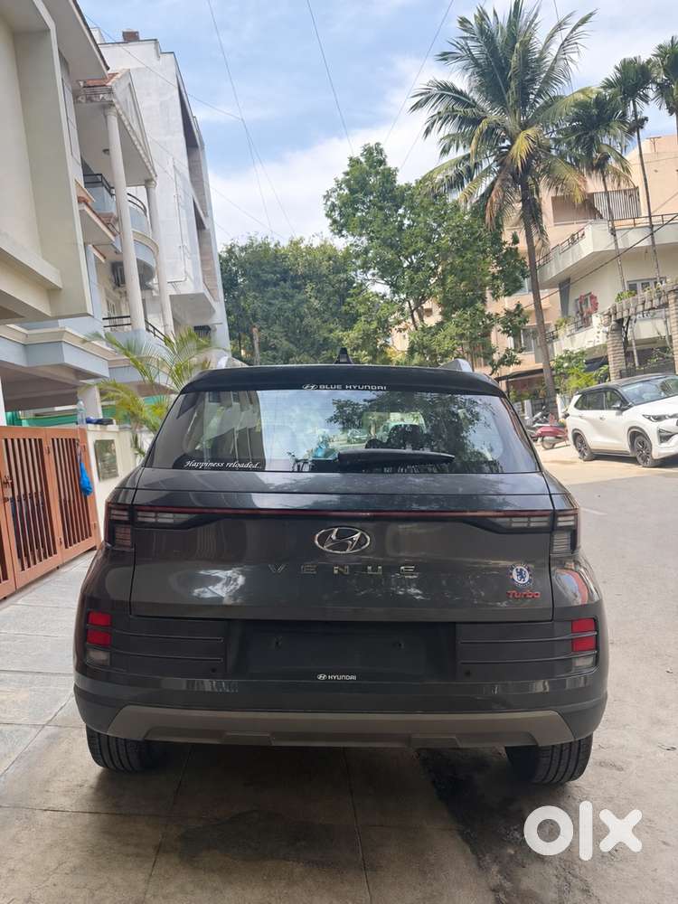Hyundai Venue S(o) 2023 Dct Automatic Petrol