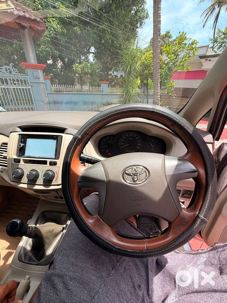 Toyota Innova Diesel 2012