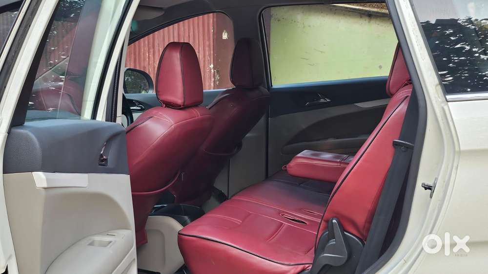 Mahindra Marazzo M6, 2021, Diesel