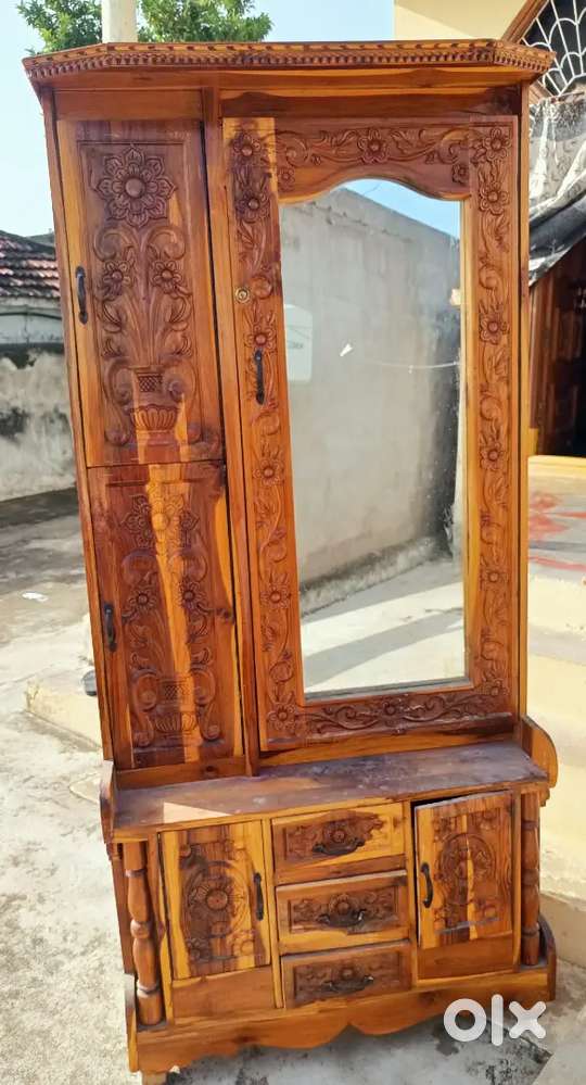 dressing table