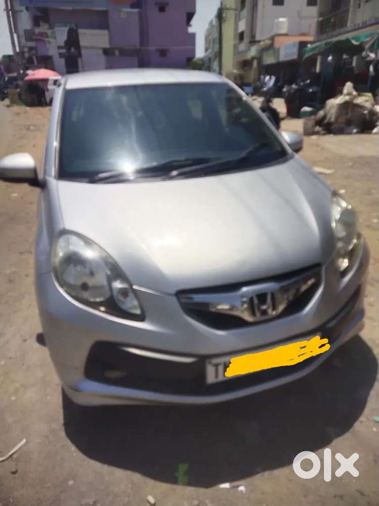 Honda Brio 2015 Petrol Top Model Well Maintained.