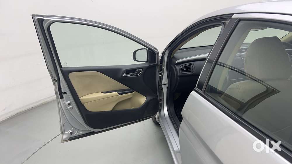 Honda City I-vtec V, 2018, Petrol