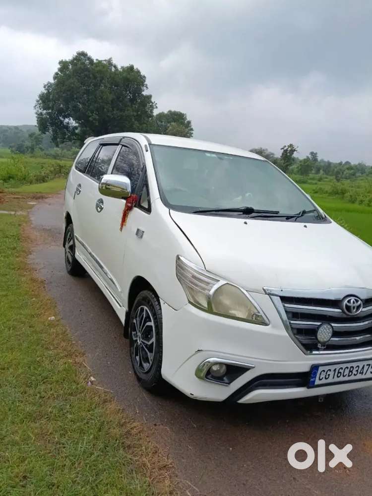 Toyota Innova Diesel 2014