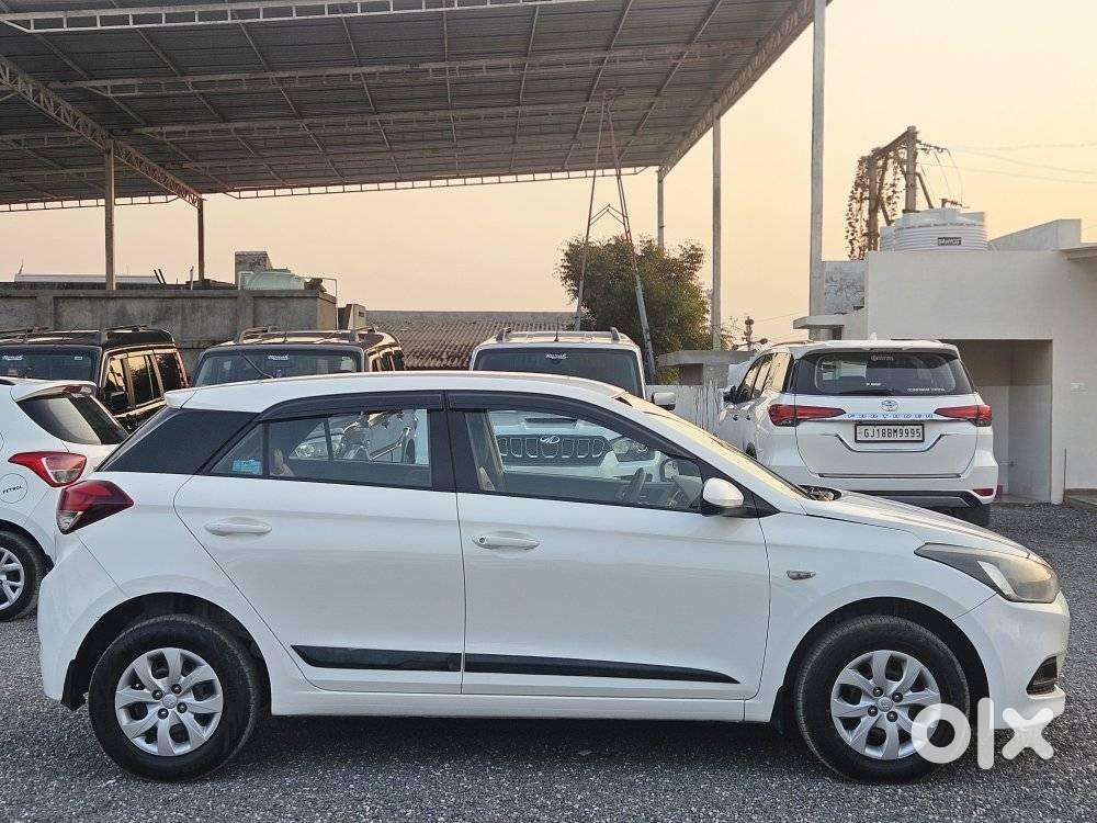 Hyundai I20 Magna 1.2 Mt, 2017, Petrol