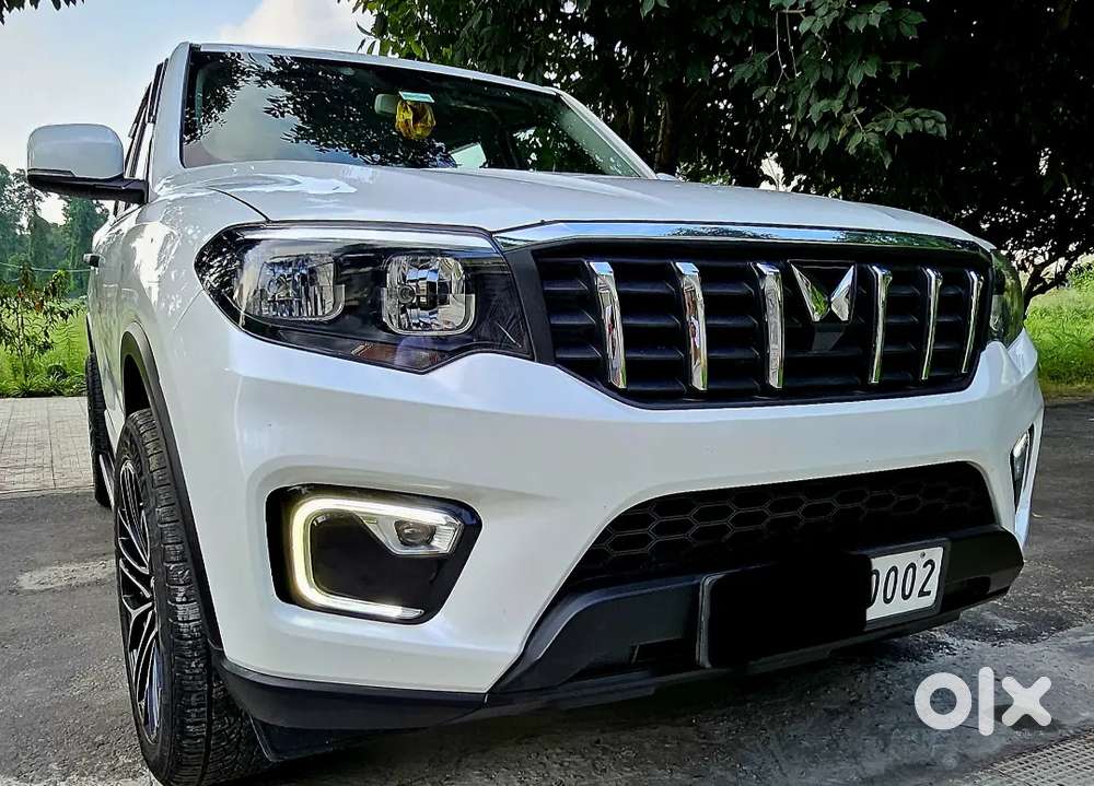 Mahindra Scorpio N Z2 7str 2024 Model
