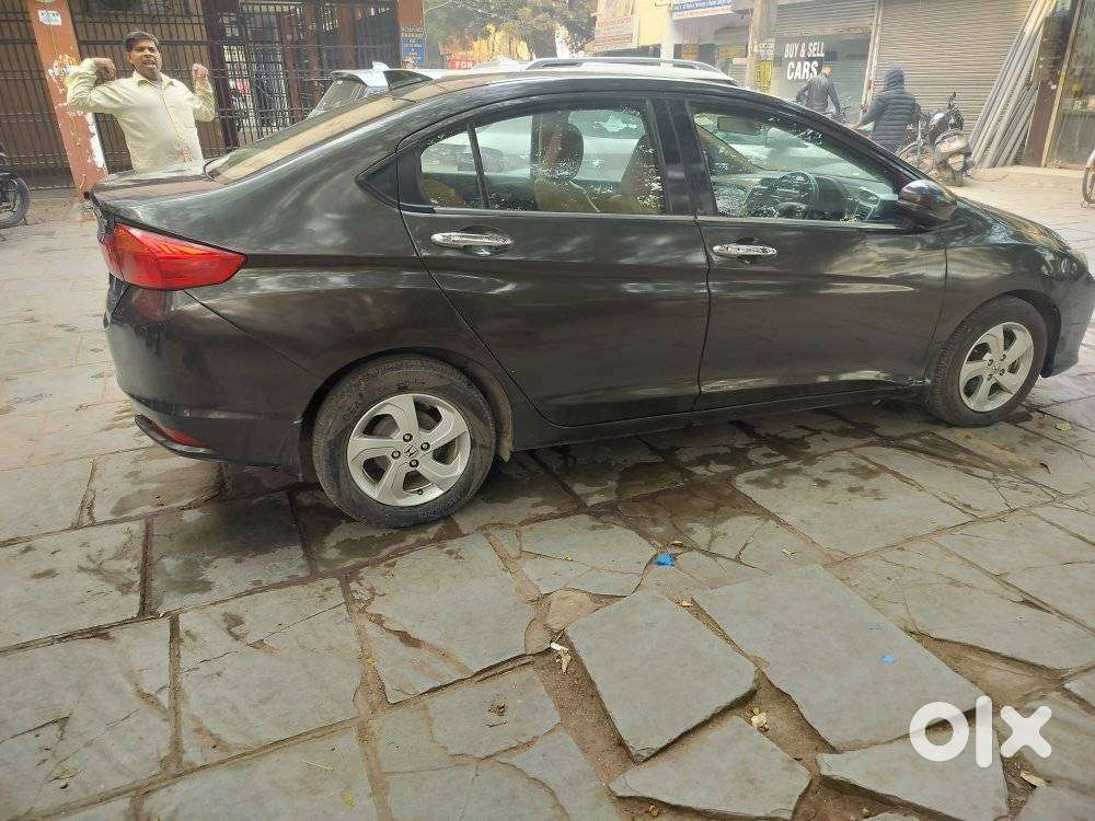 Honda City V At Sunroof I-vtec, 2015, Petrol