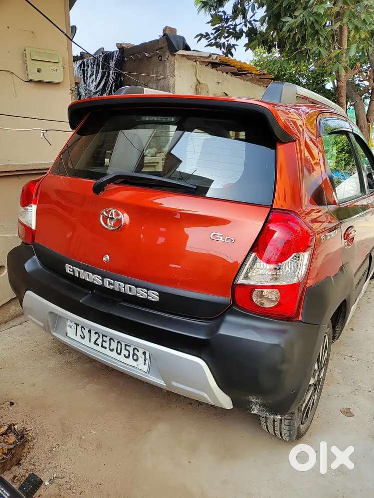 Toyota Etios Cross 2015 Diesel 81000 Km Driven