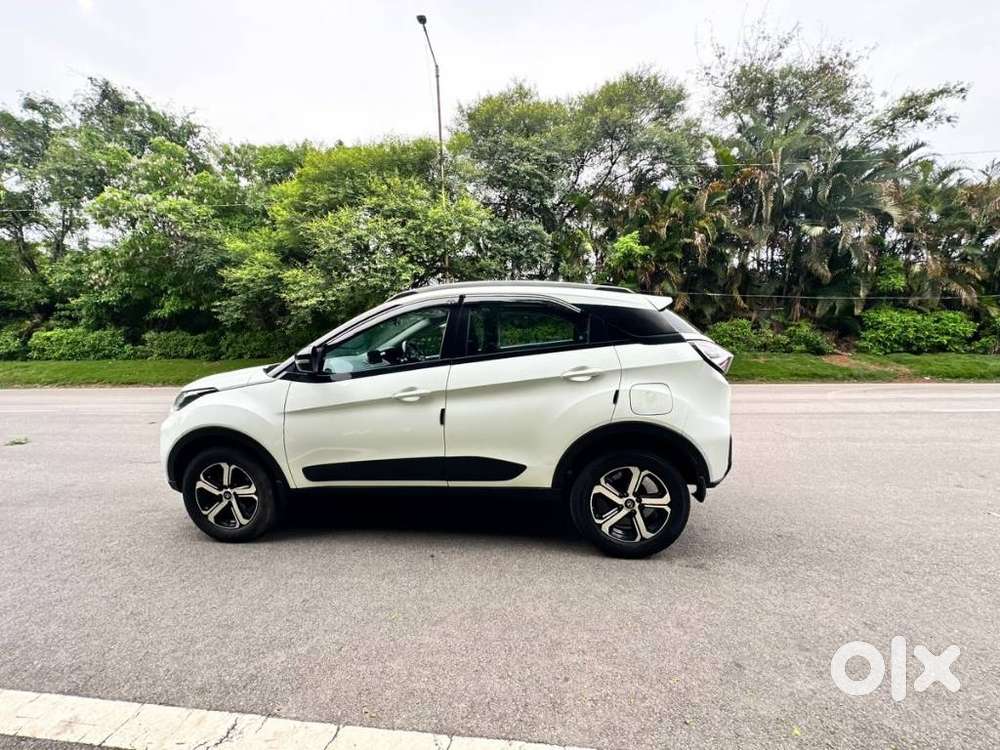 Tata Nexon 1.2 Revotron Xza Plus, 2022, Petrol