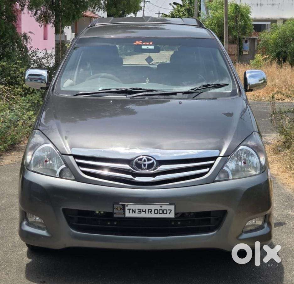 Toyota Innova 2.5 G (diesel) 8 Seater Bs Iv, 2011, Diesel