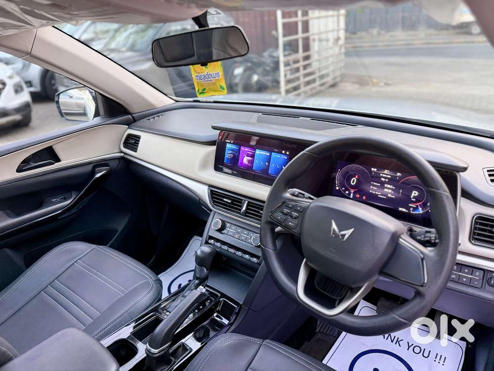 Mahindra Xuv700 2.2 Ax 5 Diesel At 7 Str, 2022, Diesel