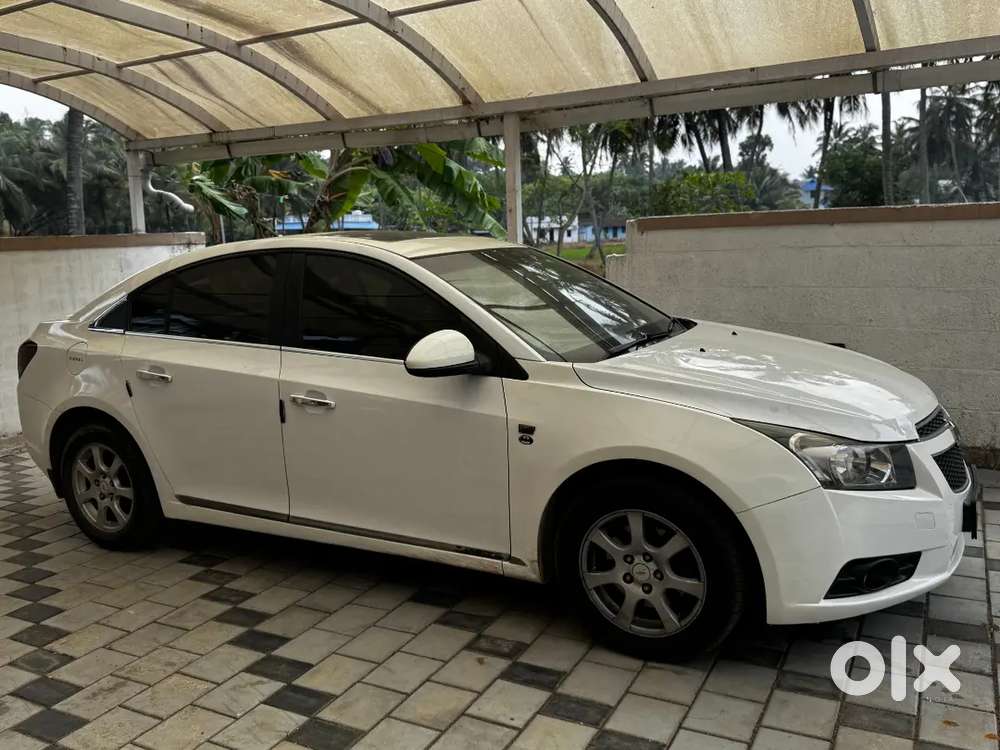 Chevrolet Cruze – Well Maintained
* Chevrolet Cruze Ltz 2010