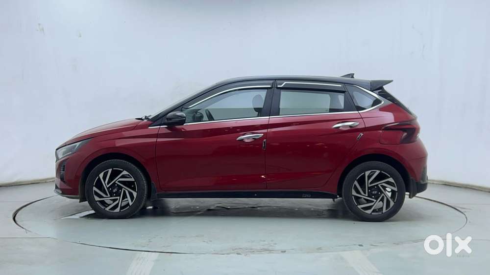 Hyundai New I20 1.2 Asta (o) Mt Dual Tone, 2023, Petrol