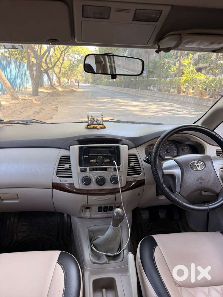 Toyota Innova 2.5 G (diesel) 7 Seater Bs Iv, 2014, Diesel