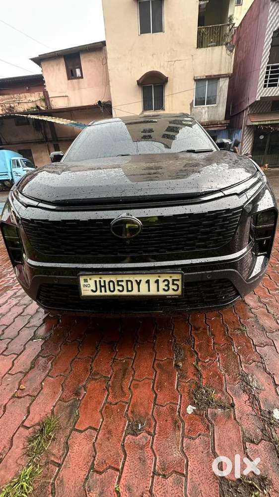 Tata Safari 2025 Diesel 6500 Km Driven