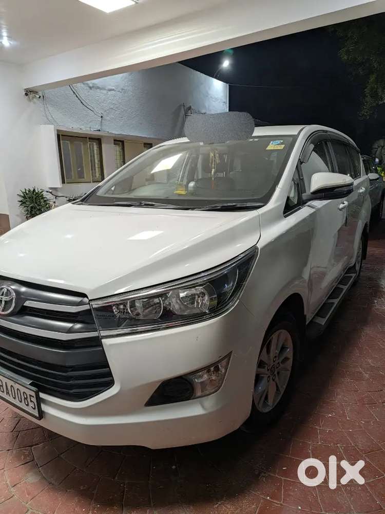 Toyota Innova Crysta 2.4 2017
