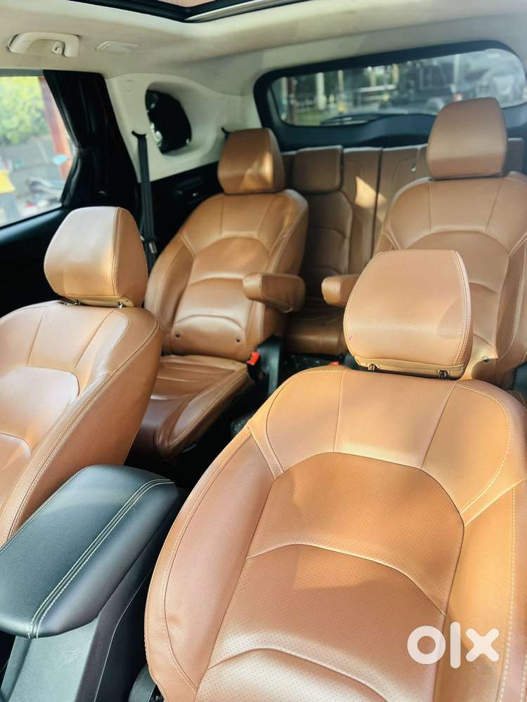 Mg Hector Plus Sharp Pro 1.5 Turbo Petrol 7 Str Dual Tone, 2021, Die..