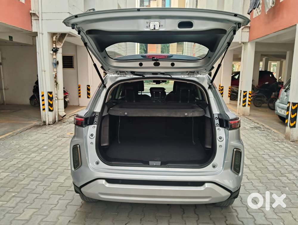 Maruti Suzuki Grand Vitara 1.5 Alpha Smart Hybrid At, 2023, Petrol