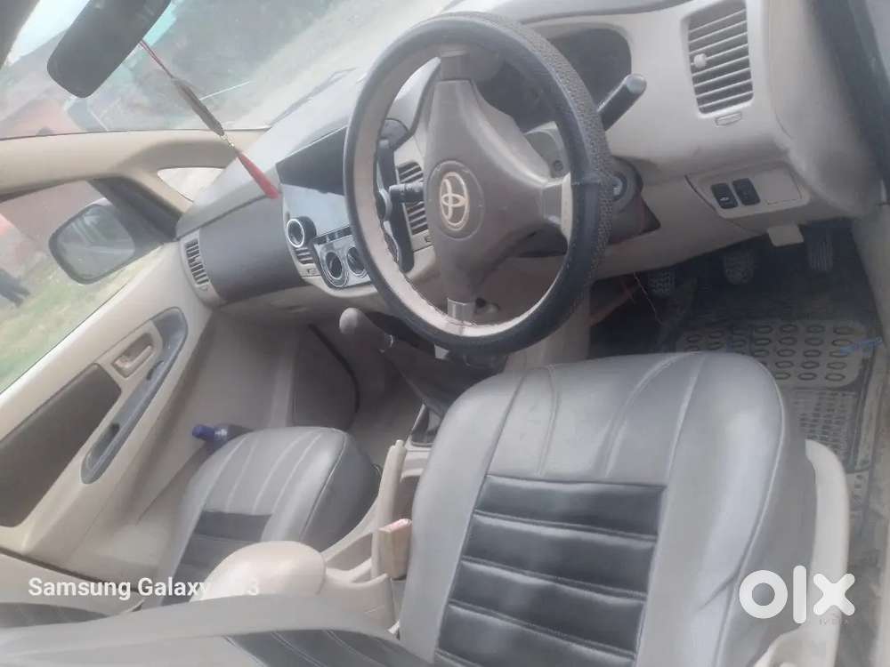 Toyota Innova 2.5 G 2005