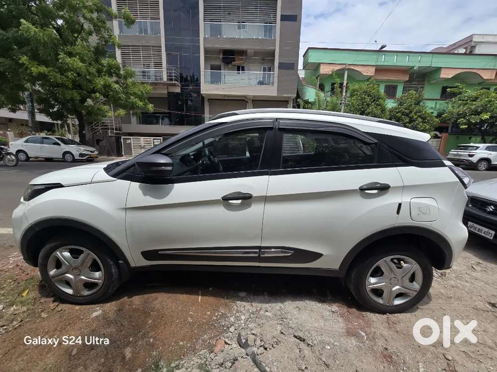 Tata Nexon 2022 Diesel 125000 Km Driven. 100% Company Service.