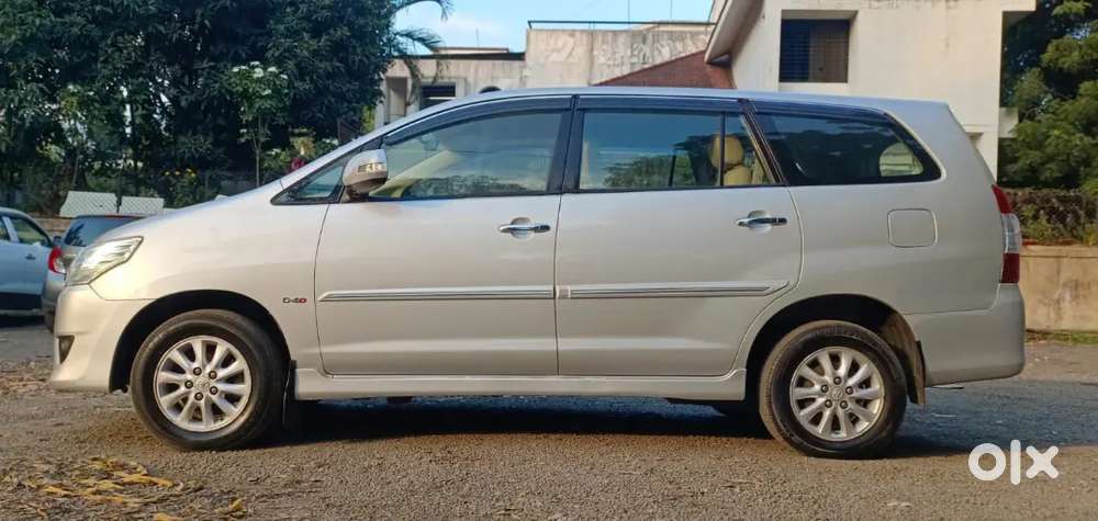 Toyota Innova 2013