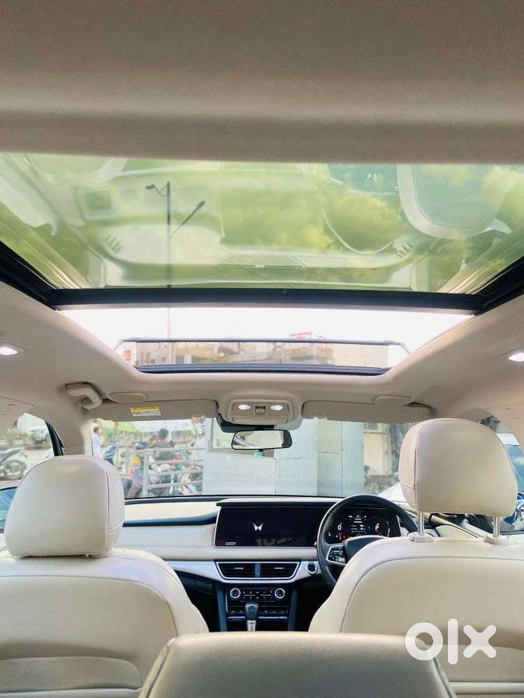 Mahindra Xuv700 2.2 Ax 7 Diesel At Luxury Pack Str, 2023, Diesel