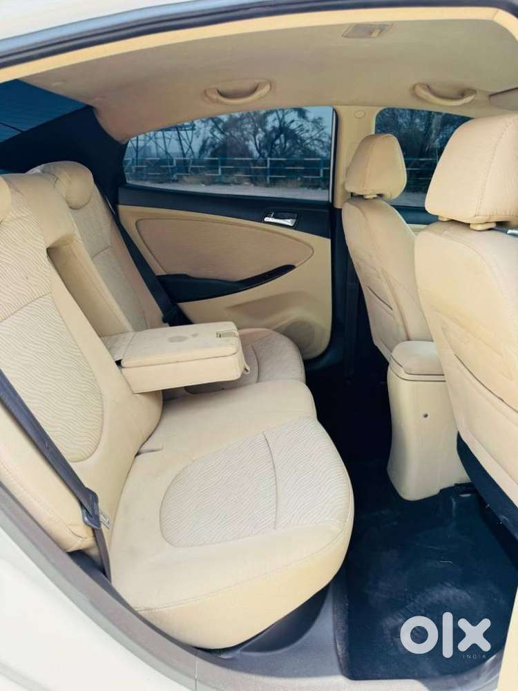 Hyundai Verna Fluidic 1.6 Vtvt Sx Opt, 2014, Petrol