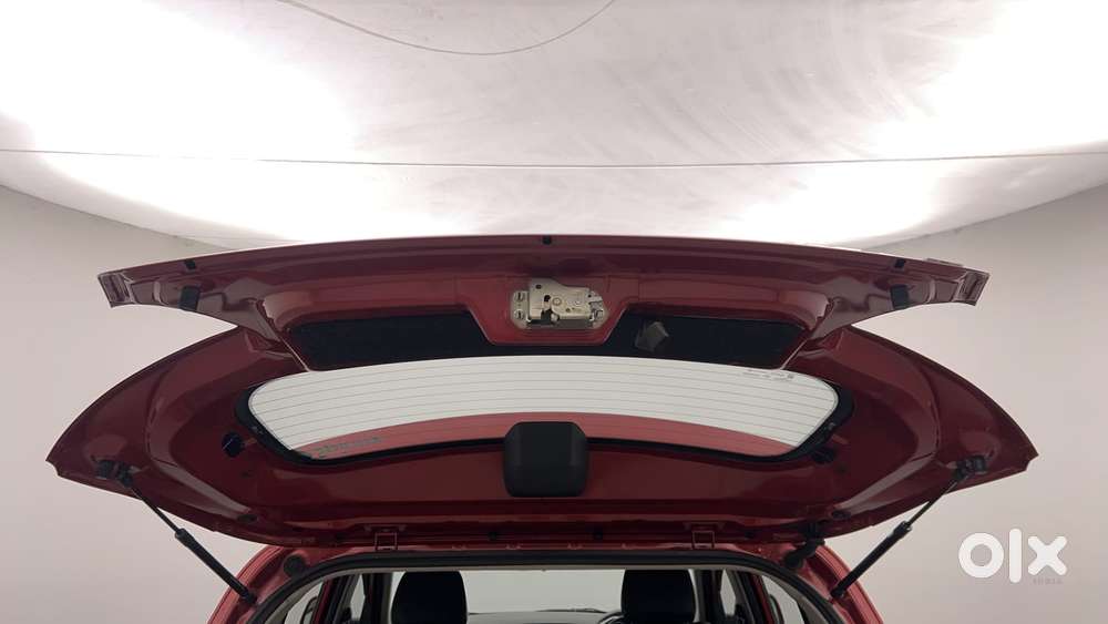 Mahindra Kuv 100 2016-2017 Mfalcon G80 K8 5str, 2016, Petrol