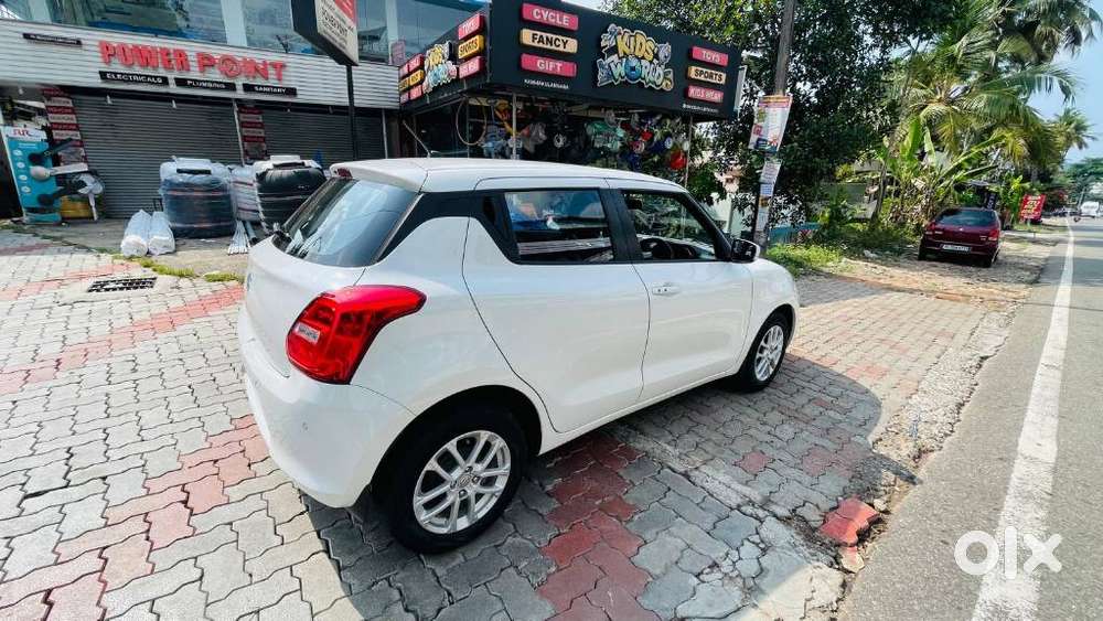 Maruti Suzuki Swift 2018 Amt Zxi, 2021, Petrol