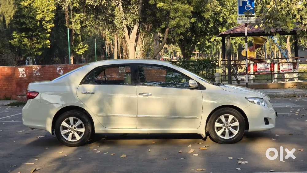 Toyota Corolla Altis 2011 Petrol Good Condition