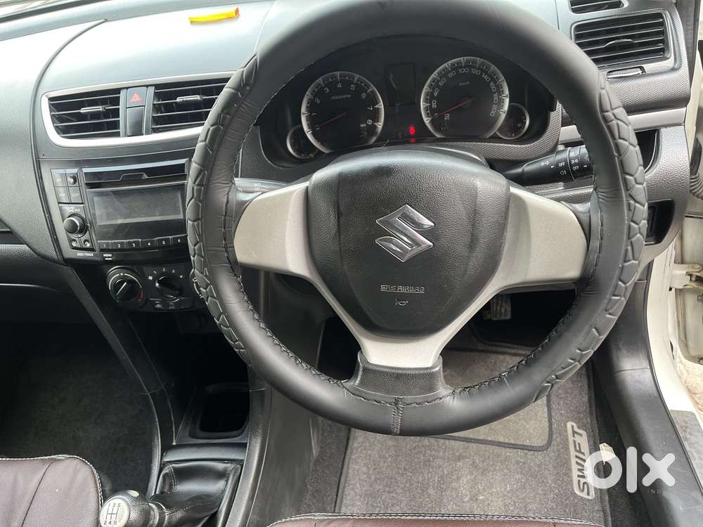 Maruti Suzuki Swift Vxi + Manual, 2017, Petrol