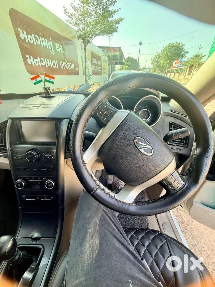 Xuv500 Businessman Car