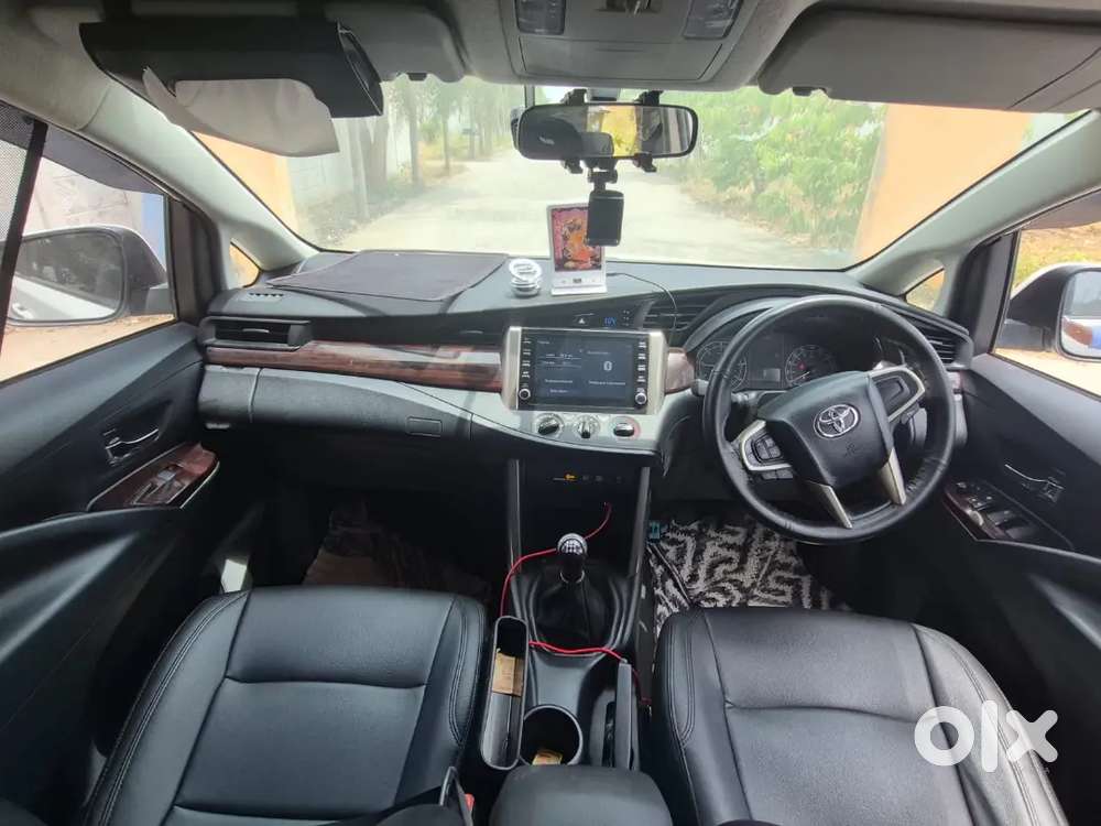 Toyota Innova Crysta 2.4 Gx 2025