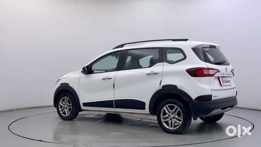 Renault Triber Rxz, 2022, Petrol