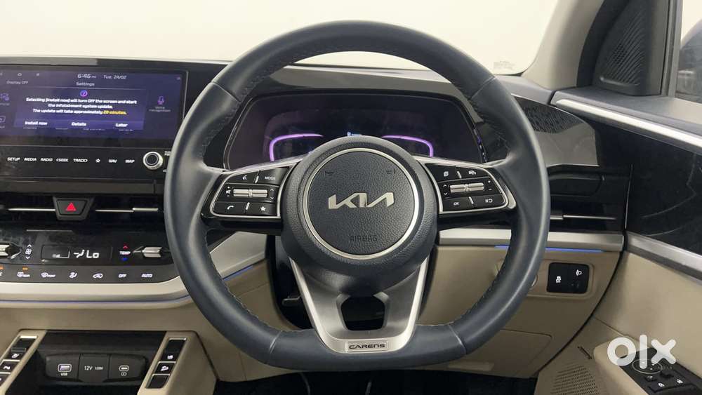 Kia Carens 1.4 Luxury Plus 6 Str, 2022, Petrol