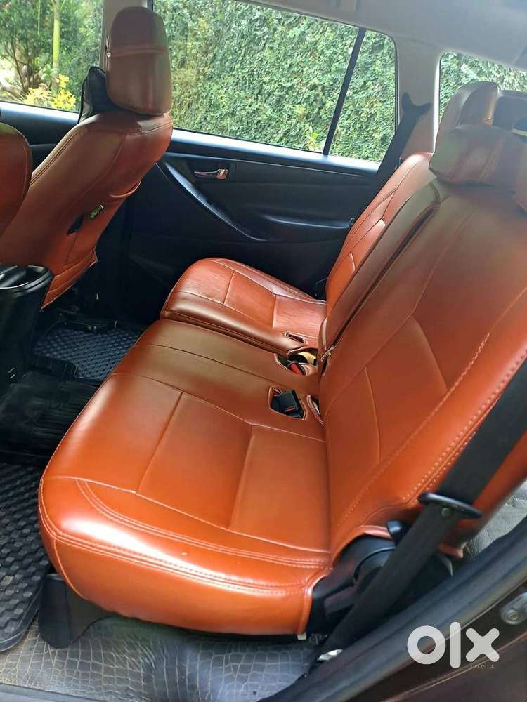 Toyota Innova Crysta 2.8 G Automatic Diesel-96k Km-excellent Condition