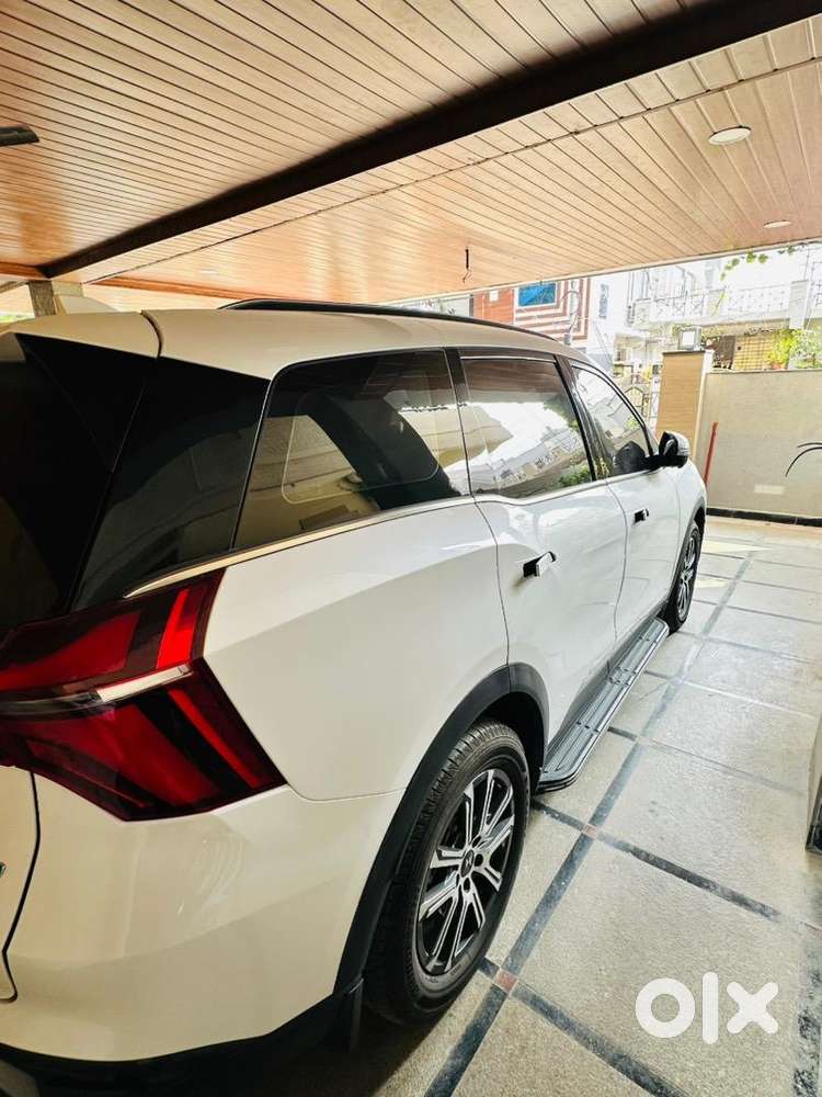 Mahindra Xuv700 2023 Diesel 27000 Km Driven